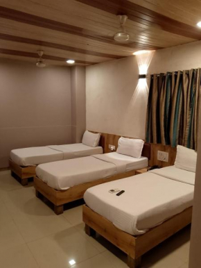 Hotel Airport-intl airport Near to Mumbai Airport & BKC US Consulate